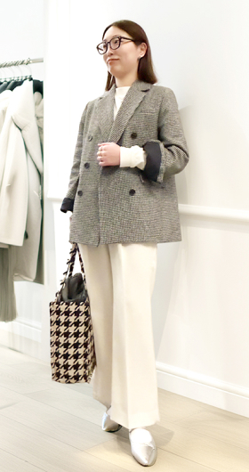 グレージャケットを使ったキレイめオフィスコーディネート